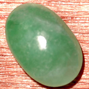 Jadeíta branco natural 2,95ct, corte oval, opaco