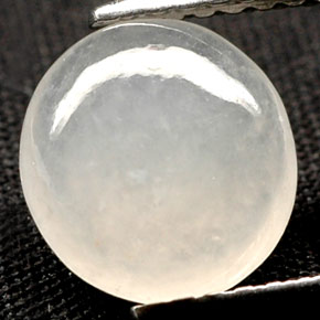 Jadeíta branco natural 3,13ct, corte oval, opaco