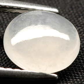Jadeíta branco natural 3,13ct, corte oval, opaco