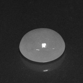 Jadeíta branco natural 2,20ct, corte oval, translúcido
