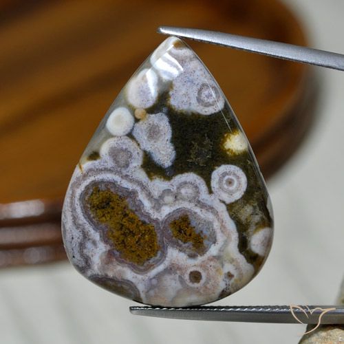 37.19ct Natural Multicolorido Jaspe, Formato de pêra, Opaco