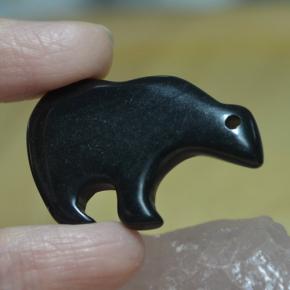 Jaspe preto natural 42,52ct, forma extravagante, opaco