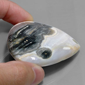 Jaspe multicolorido natural 137,25ct, formato de pêra, opaco