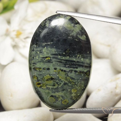 32.54ct Natural Multicolorido Jaspe, oval, Opaco