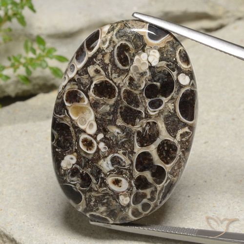 47.67ct Natural Multicolorido Jaspe, oval, Opaco