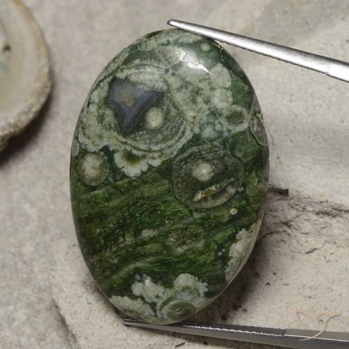 29.52ct Natural Multicolorido Jaspe, oval, Opaco