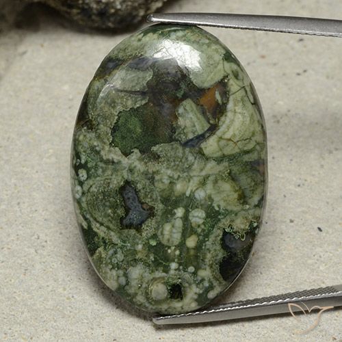 26.08ct Natural Multicolorido Jaspe, oval, Opaco