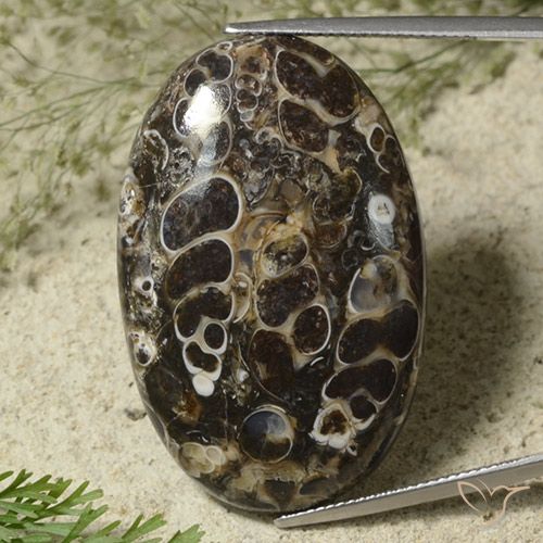 44.95ct Natural Multicolorido Jaspe, oval, Opaco