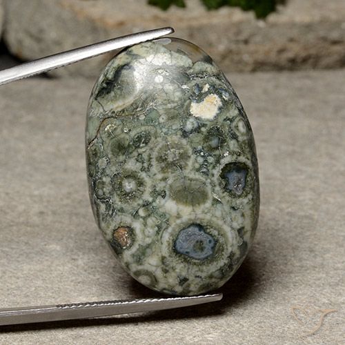 28.65ct Natural Multicolorido Jaspe, oval, Opaco