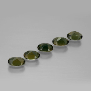 Pedras preciosas de kornerupina verde amarronzado natural de 2,39 ct, corte oval, VVS-VS