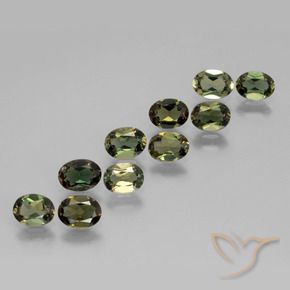 Pedras preciosas de Rupina de grãos Verde acastanhado natural de 3.33 ct, oval, VVS-VS
