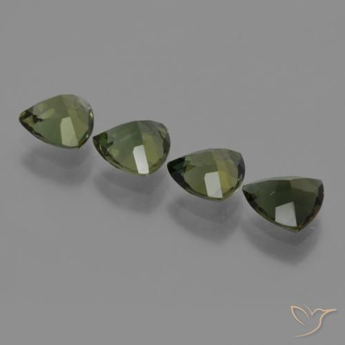 Pedras preciosas de Rupina de grãos verde escuro natural de 2.47 ct, Trilhão, VVS-VS