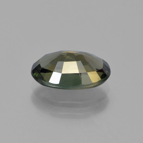Kornerupina verde natural 2,24ct, corte oval, VVS-VS