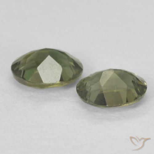 Pedras preciosas de Rupina de grãos Medium Dark-Green natural de 0.37 ct, oval, VS