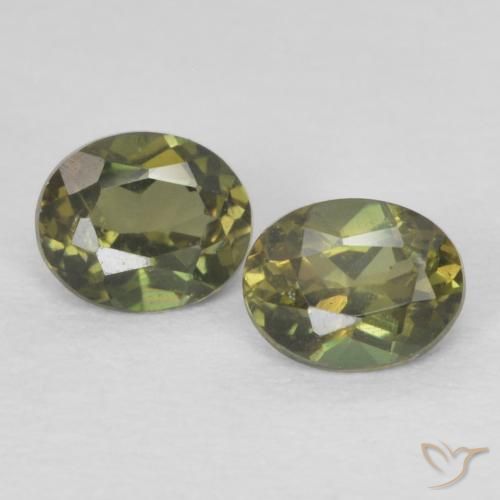 0.50ctw Natural Verde amarelado Rupina de grãos, oval, VVS-VS