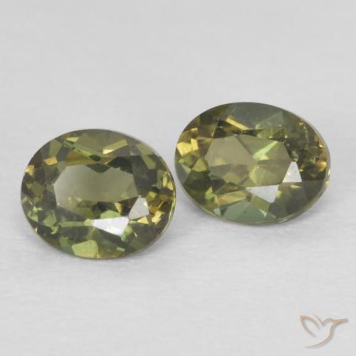 Pedras preciosas de Rupina de grãos Verde amarelado natural de 0.50 ct, oval, VVS-VS