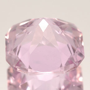 Kunzita rosa natural 9,35ct, forma extravagante, VVS