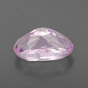 Kunzita rosa natural 4,77ct, corte oval, VVS