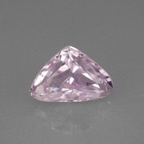Kunzita rosa natural 2,45ct, trillion, VVS-VS
