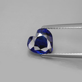 Cianita azul natural 2,07ct, formato de coração, VS-SI