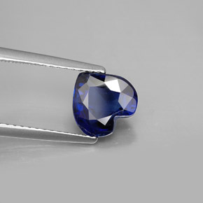 Cianita azul natural 2,07ct, formato de coração, VS-SI