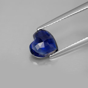 Cianita azul natural 2,07ct, formato de coração, VS-SI