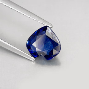 Cianita azul natural 1,70ct, formato de coração, VS