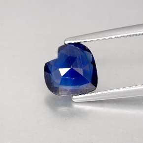Cianita azul natural 1,70ct, formato de coração, VS