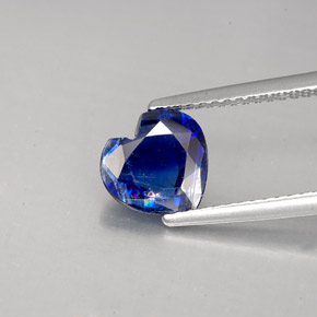Cianita azul natural 1,71ct, formato de coração, VS