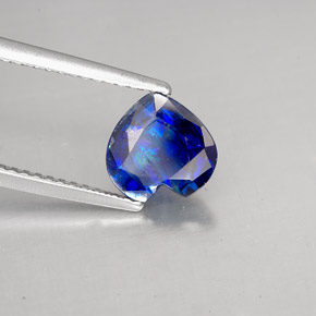 Cianita azul natural 1,71ct, formato de coração, VS