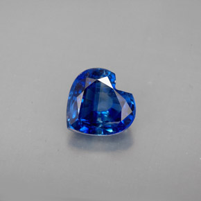 Cianita azul natural 2,12ct, formato de coração, VS