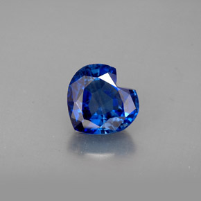 Cianita azul natural 2,17ct, formato de coração, VS