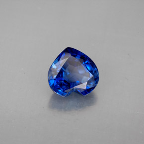 Cianita azul natural 2,17ct, formato de coração, VS