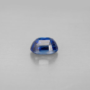 Cianita azul natural 0,80ct, corte oval, VS