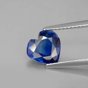 Cianita azul natural 1,69ct, formato de coração, VS