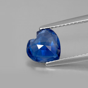 Cianita azul natural 1,69ct, formato de coração, VS