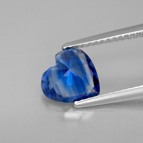 Cianita azul natural 1,73ct, formato de coração, VS