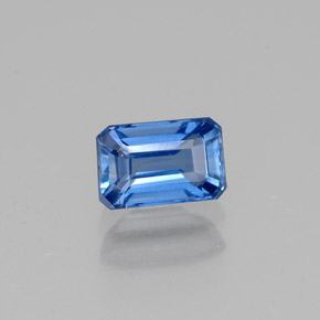 Cianita azul natural 0,76ct, corte esmeralda, VS