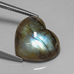 Labradorita multicolorido natural 11,96ct, formato de coração, translúcido
