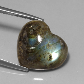 Labradorita multicolorido natural 11,69ct, formato de coração, translúcido