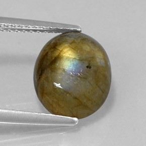 Labradorita multicolorido natural 3,60ct, corte oval, opaco