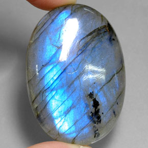 Labradorita multicolorido natural 88,56ct, corte oval, translúcido