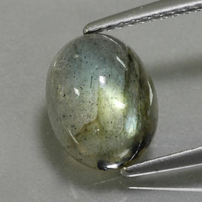 Labradorita multicolorido natural 3,19ct, corte oval, translúcido