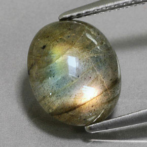 Labradorita multicolorido natural 3,40ct, corte oval, translúcido
