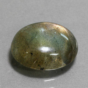 Labradorita multicolorido natural 3,40ct, corte oval, translúcido