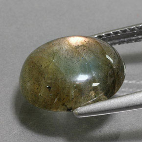 Labradorita multicolorido natural 3,40ct, corte oval, translúcido