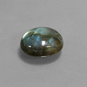 Labradorita multicolorido natural 3,75ct, corte oval, translúcido