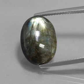 Labradorita multicolorido natural 7,29ct, corte oval, opaco