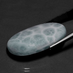 Larimar verde natural 32,38ct, corte oval, opaco