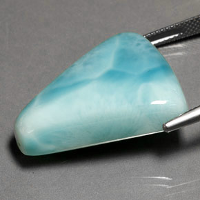 Larimar azul natural 35,80ct, forma extravagante, opaco